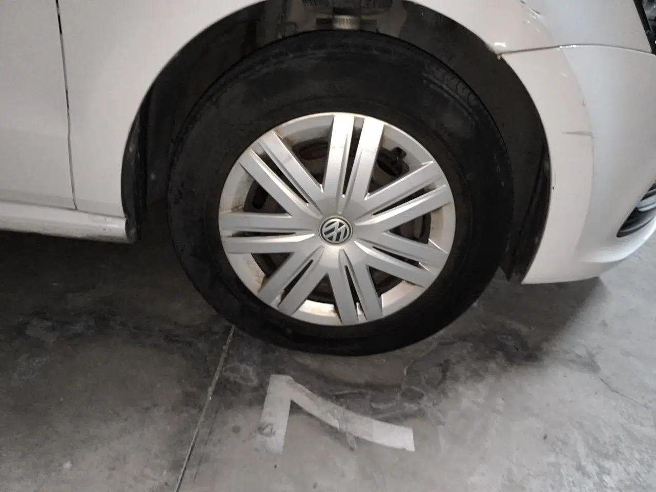 Volkswagen Polo 2016 1.4L Automatic Trendy Model — миниатюра 5