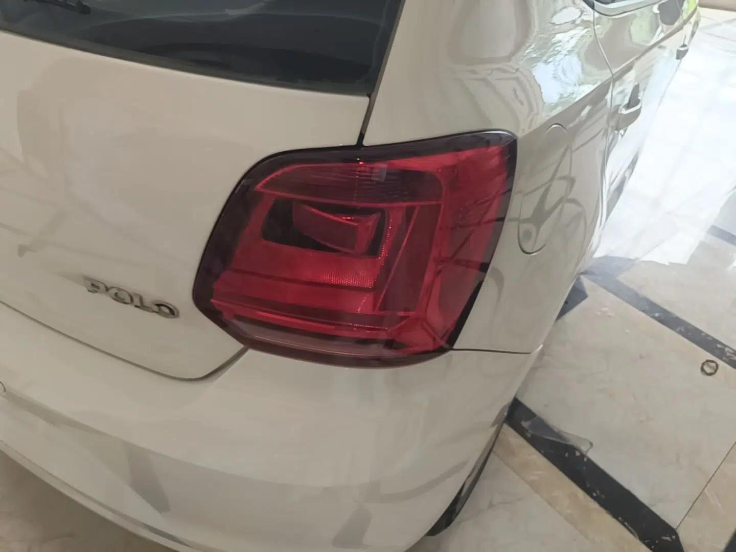 Volkswagen Polo 2016 1.4L Automatic Trendy Model — миниатюра 9