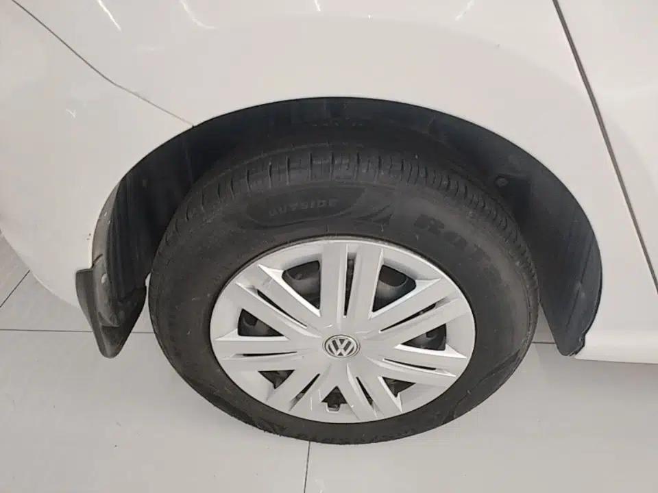 Volkswagen Polo 2016 1.4L Automatic Trendy Model — миниатюра 11