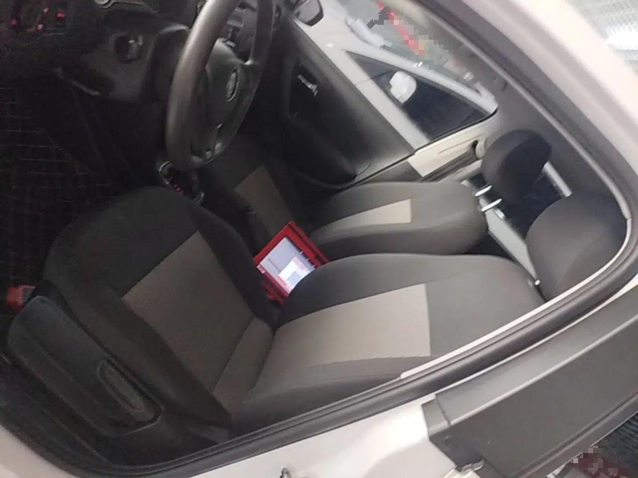 Volkswagen Polo 2016 1.4L Automatic Trendy Model — миниатюра 17