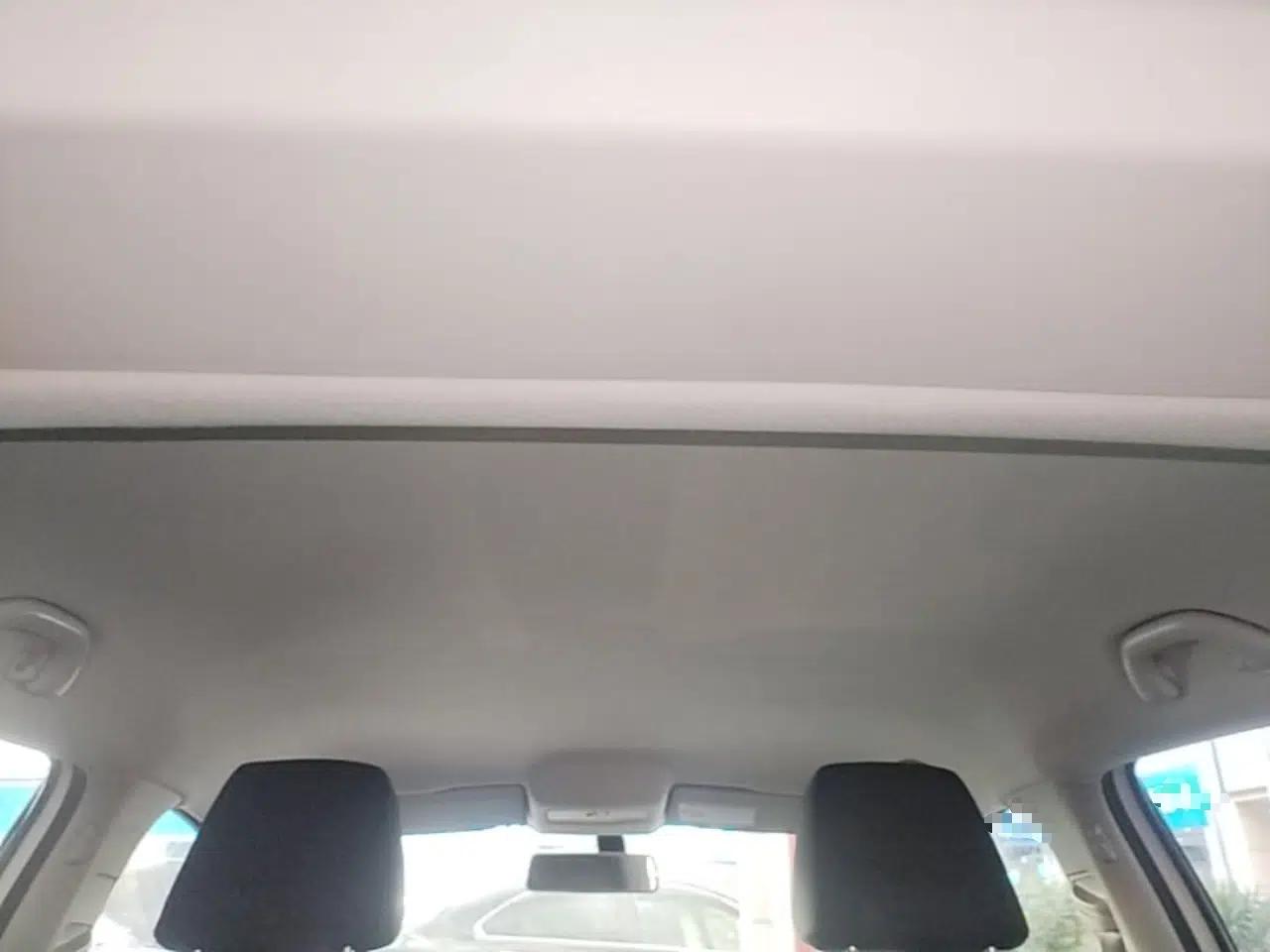 Volkswagen Polo 2016 1.4L Automatic Trendy Model — миниатюра 21
