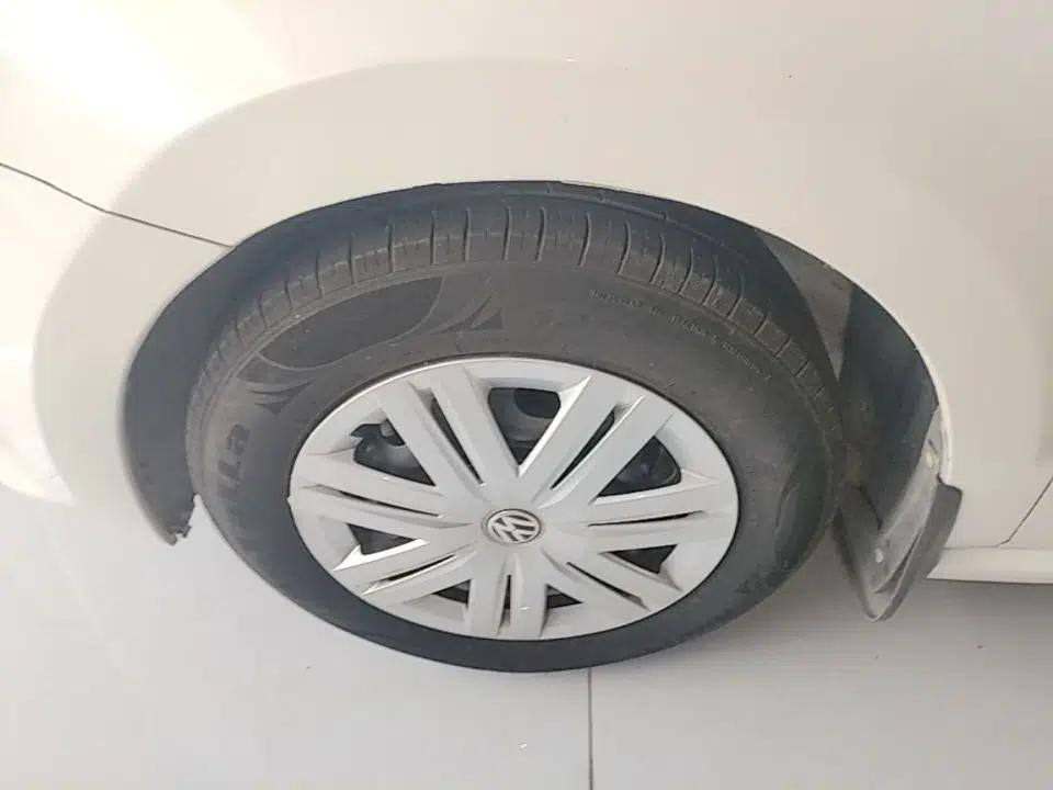 Volkswagen Polo 2016 1.4L Automatic Trendy Model — миниатюра 10