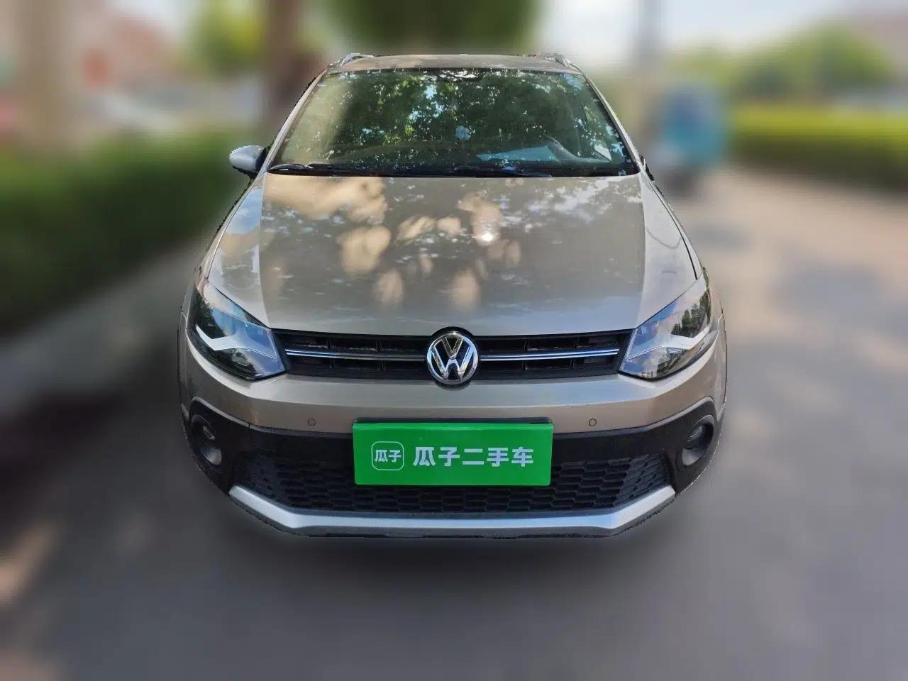 Volkswagen Polo 2014 1.6L Cross Polo Automatic — миниатюра 2