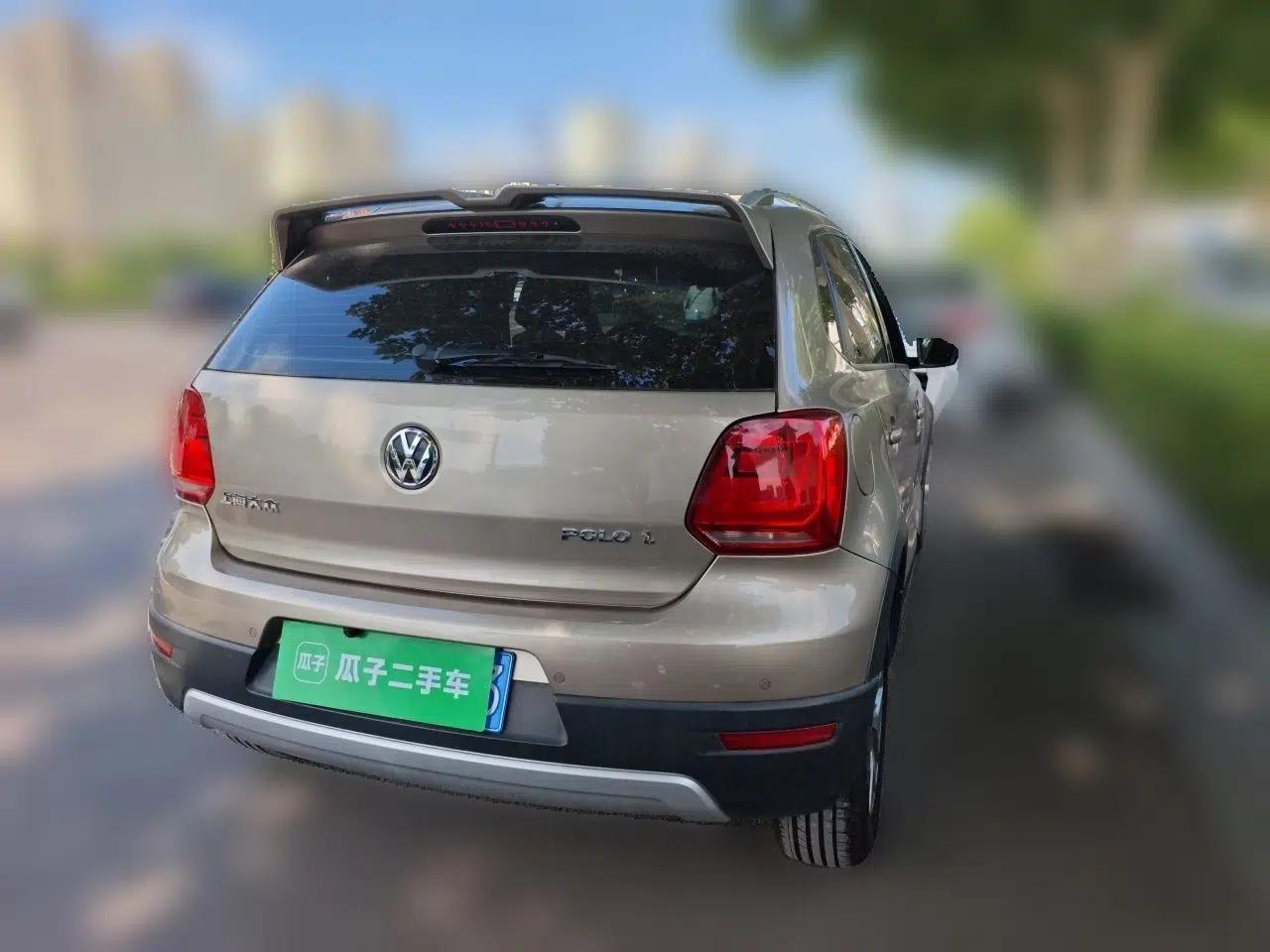 Volkswagen Polo 2014 1.6L Cross Polo Automatic — миниатюра 6