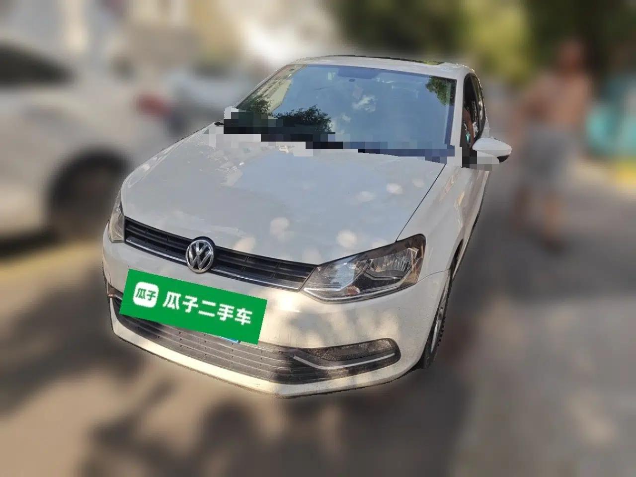 Volkswagen Polo 2016 1.6L Automatic Comfort Model — миниатюра 1