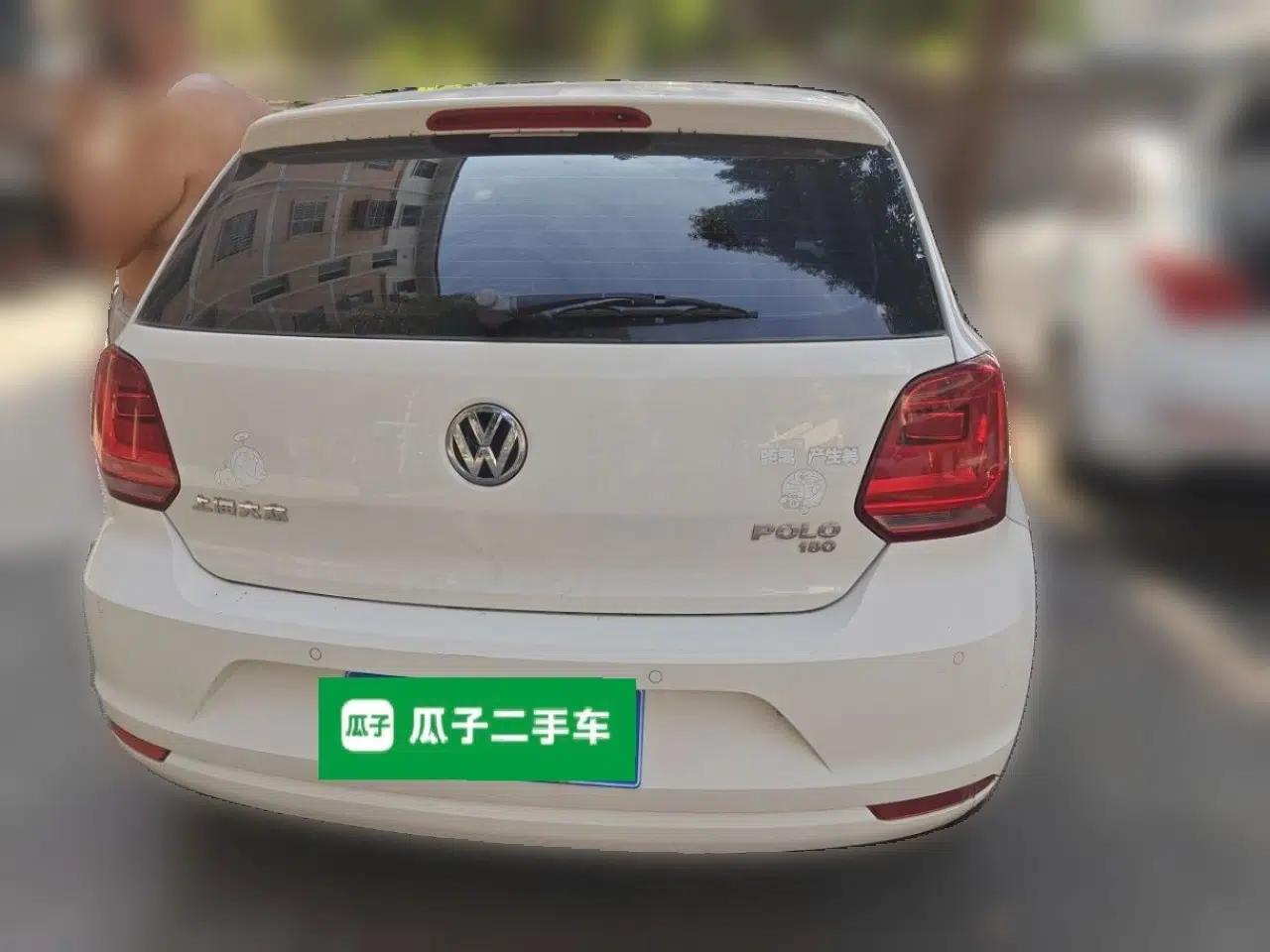 Volkswagen Polo 2016 1.6L Automatic Comfort Model — миниатюра 5