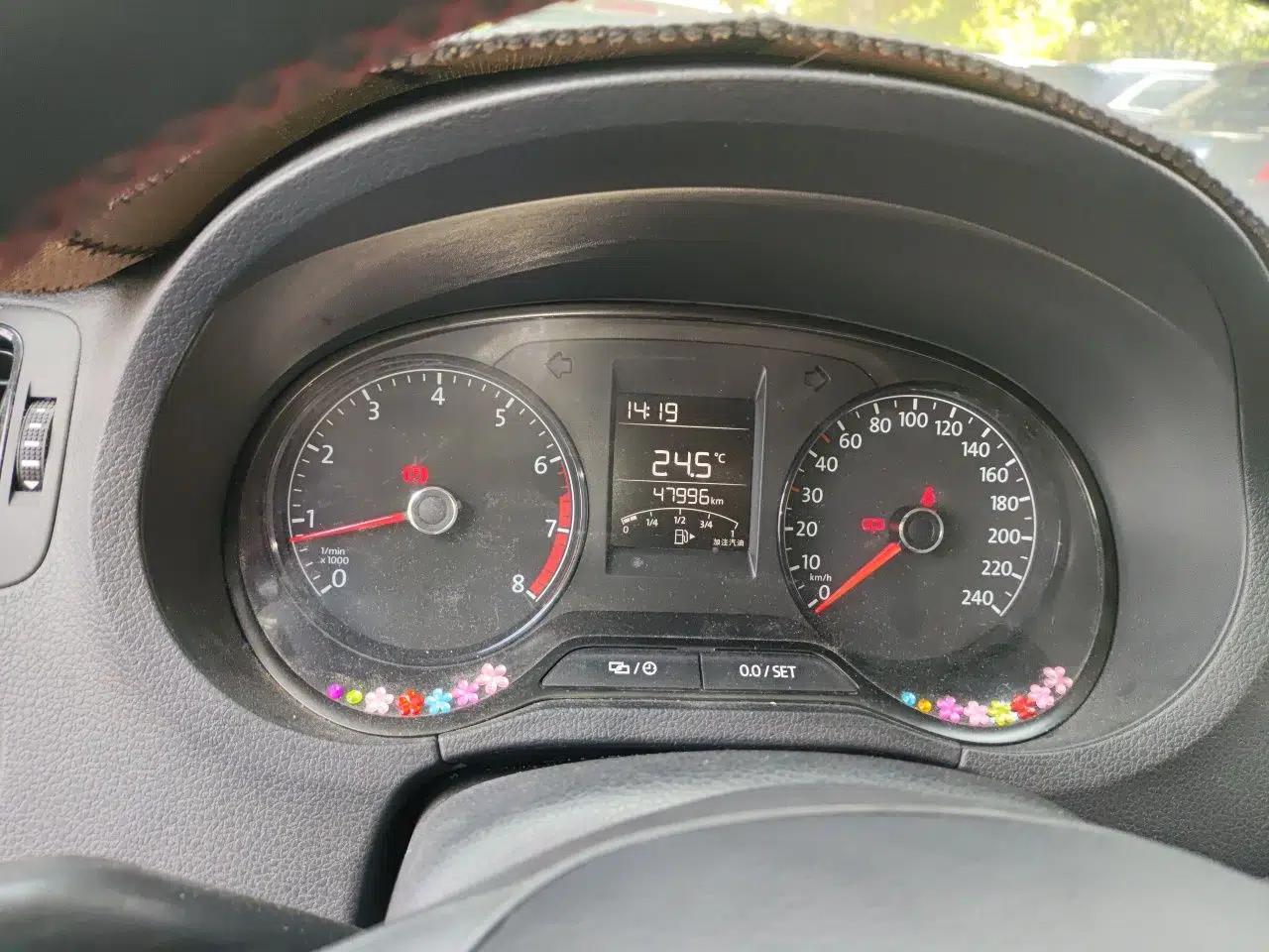 Volkswagen Polo 2016 1.4L Manual Fashion Model — миниатюра 11
