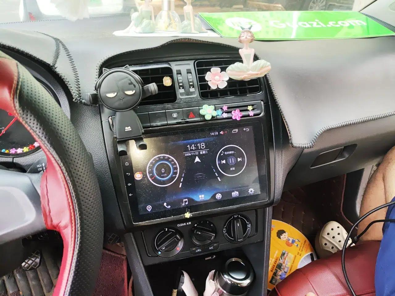 Volkswagen Polo 2016 1.4L Manual Fashion Model — миниатюра 13