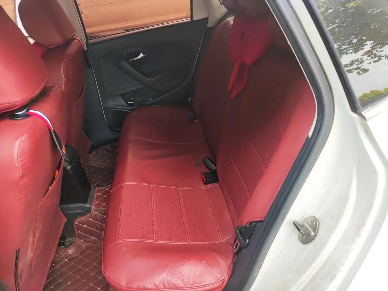 Volkswagen Polo 2016 1.4L Manual Fashion Model — миниатюра 17