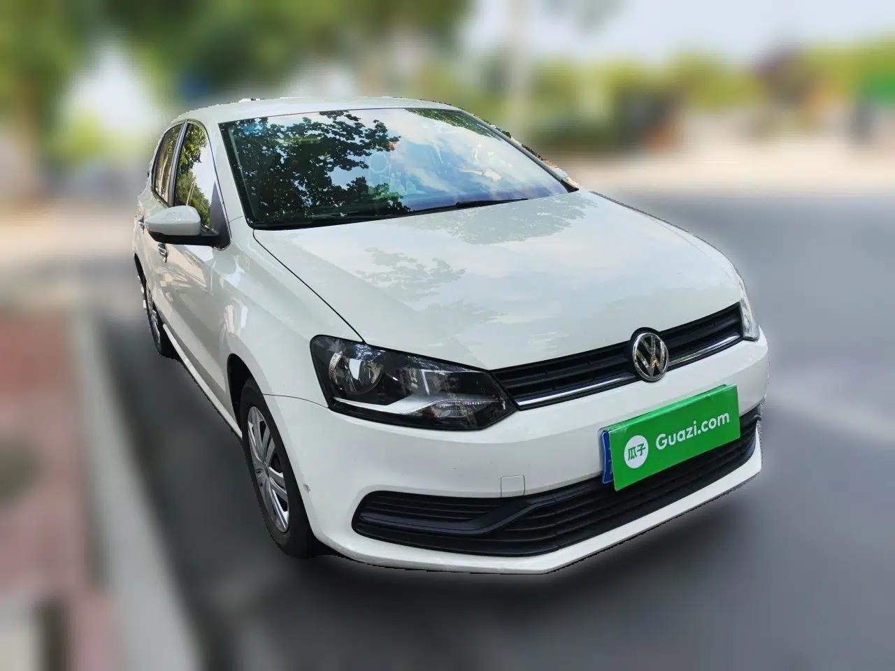 Volkswagen Polo 2016 1.4L Manual Fashion Model — миниатюра 3