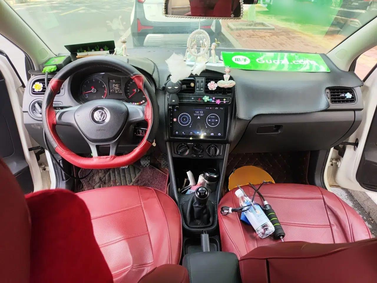 Volkswagen Polo 2016 1.4L Manual Fashion Model — миниатюра 9