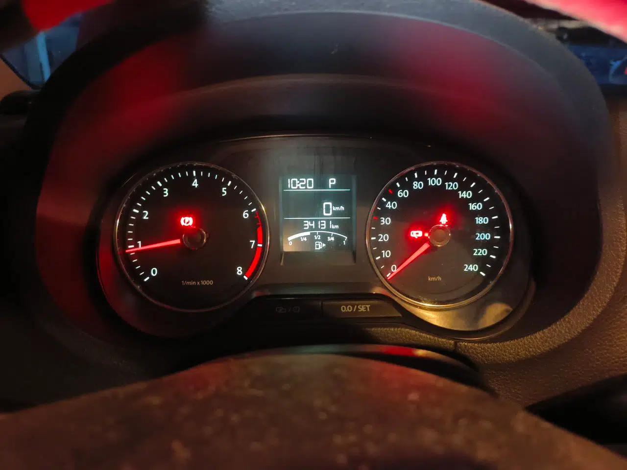Volkswagen Polo 2014 1.4L Automatic Comfort Edition — миниатюра 11