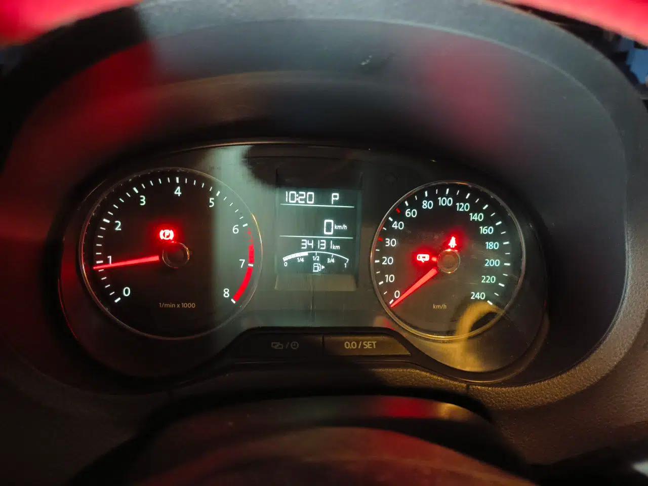 Volkswagen Polo 2014 1.4L Automatic Comfort Edition — миниатюра 12