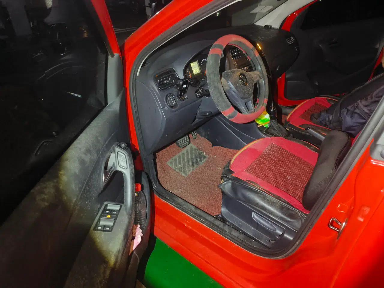 Volkswagen Polo 2014 1.4L Automatic Comfort Edition — миниатюра 16