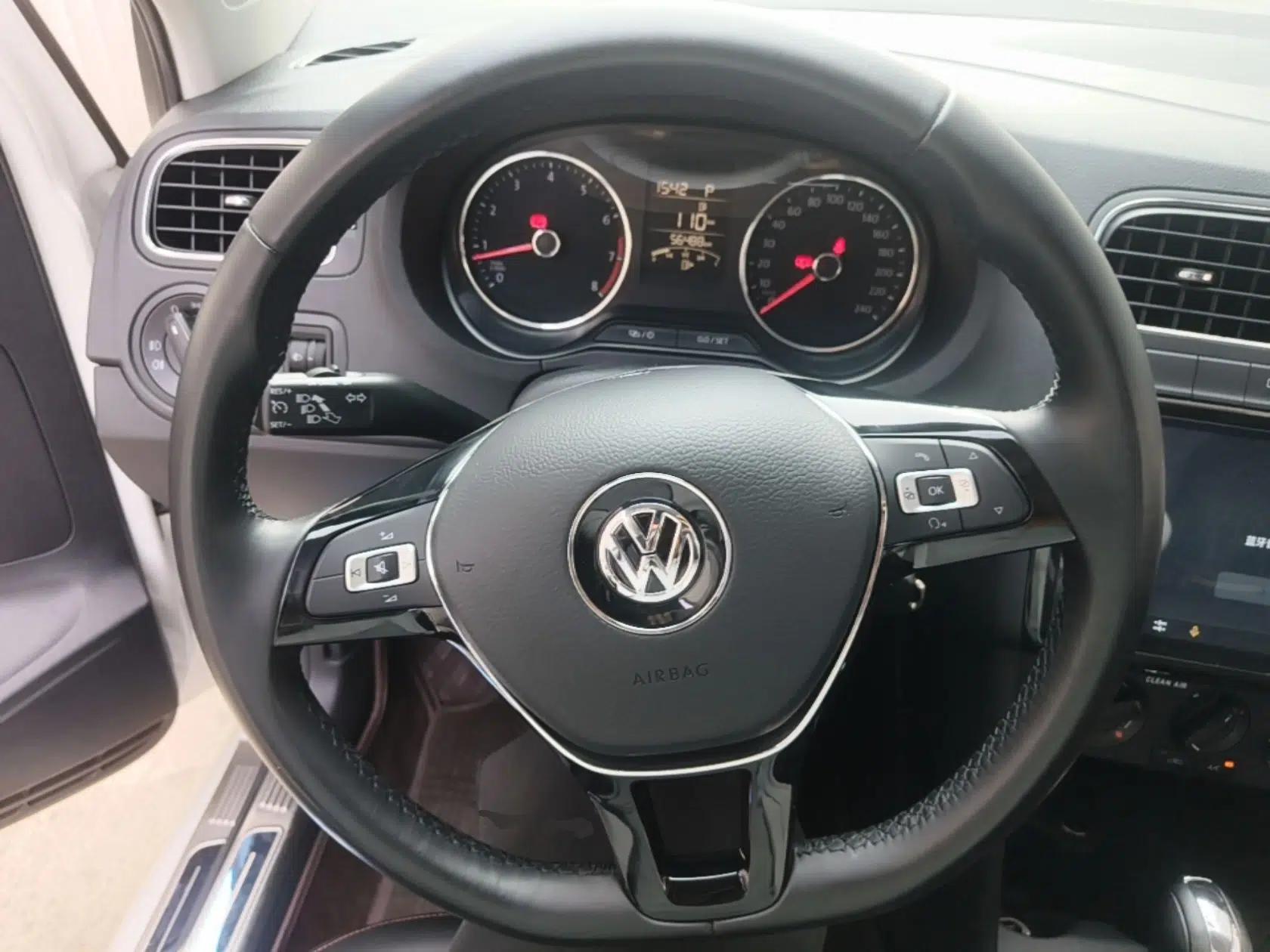 Volkswagen Polo 2018 1.5L Automatic Enjoyment Model — миниатюра 13