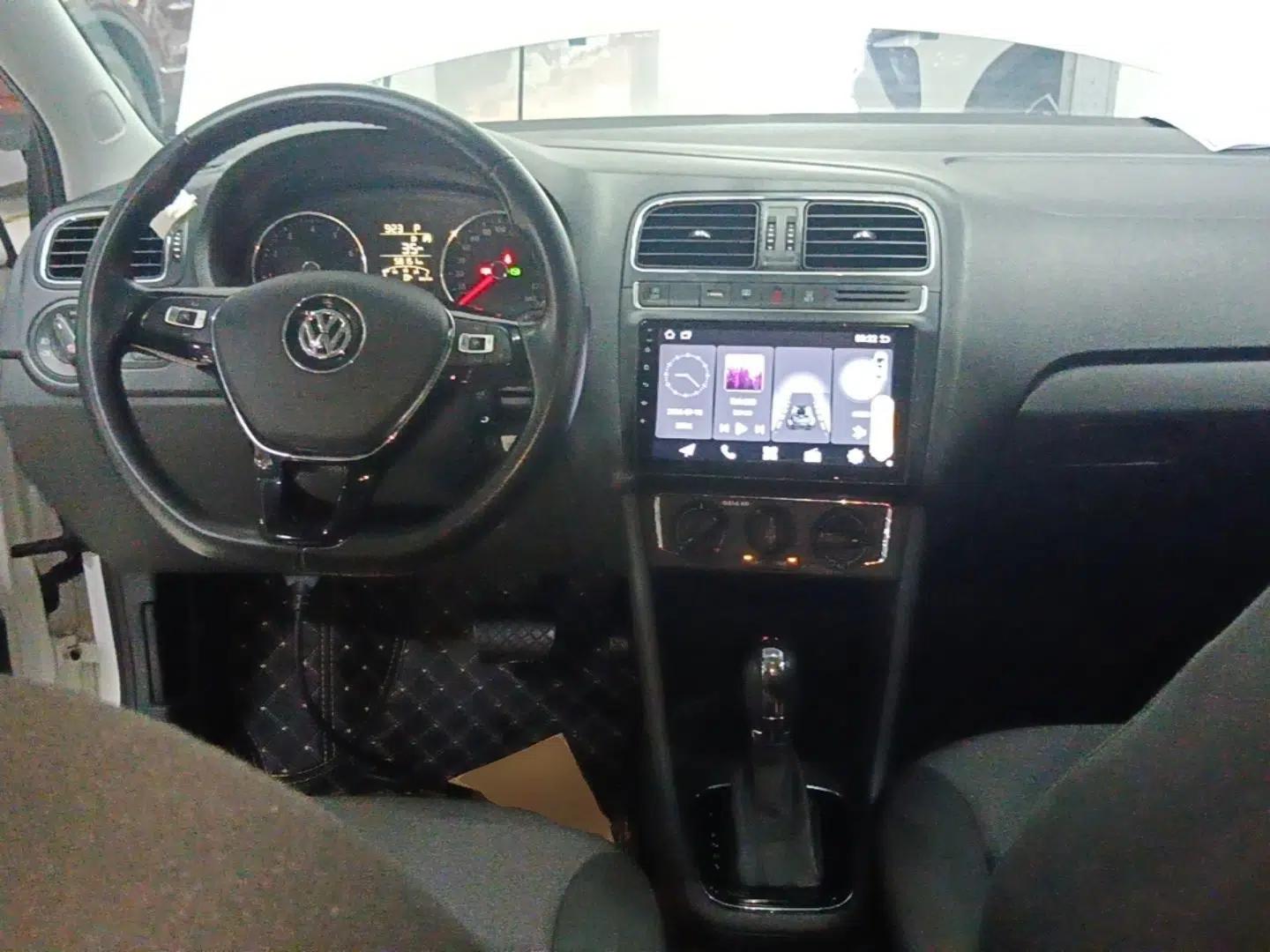 Volkswagen Polo 2018 1.5L Automatic Enjoyment Model — миниатюра 12