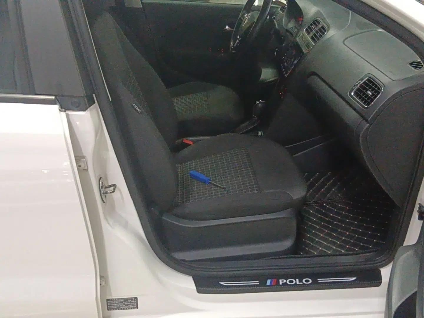 Volkswagen Polo 2018 1.5L Automatic Enjoyment Model — миниатюра 19