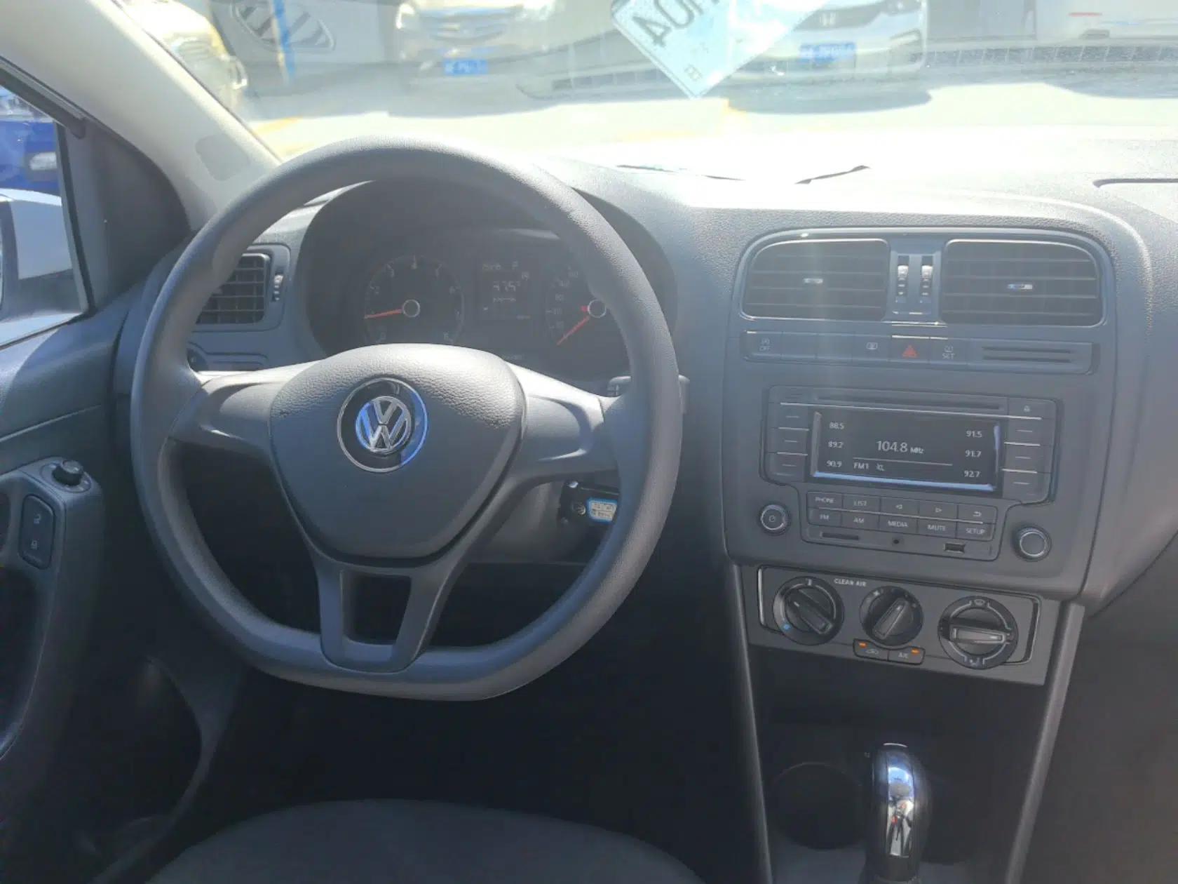 Volkswagen Polo 2018 1.5L Automatic Advanced Driving Model — миниатюра 13