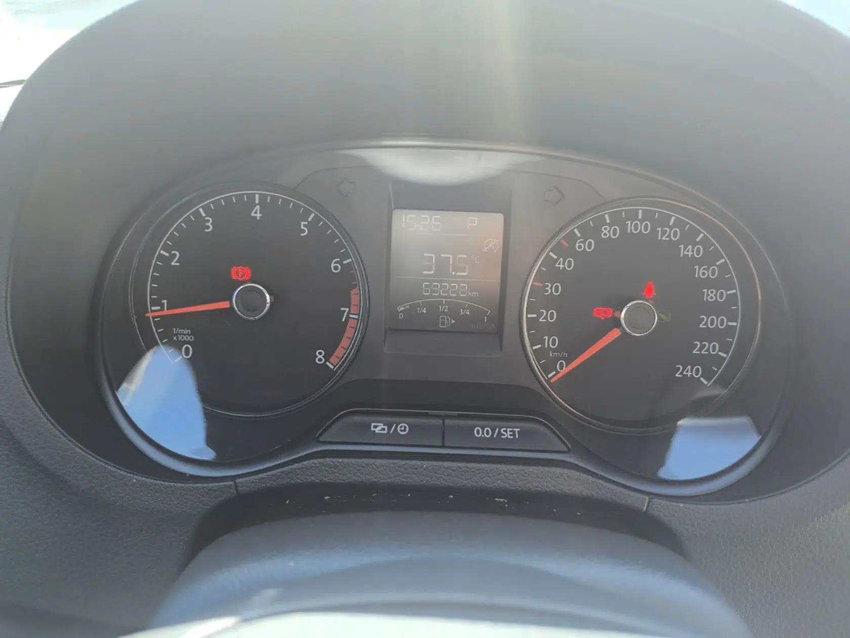 Volkswagen Polo 2018 1.5L Automatic Advanced Driving Model — миниатюра 14