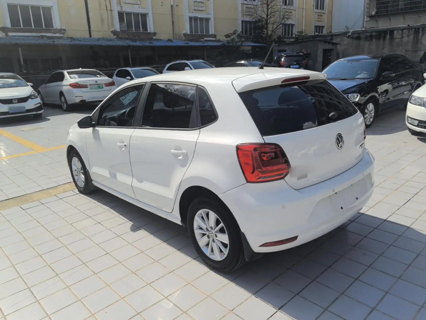 Volkswagen Polo 2018 1.5L Automatic Advanced Driving Model — миниатюра 4