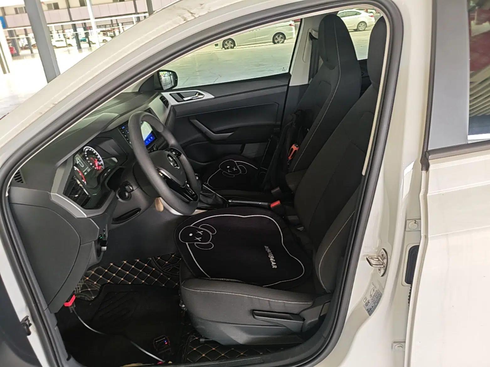 Volkswagen Polo 2019 Plus 1.5L Automatic Panoramic Enjoyment Edition — миниатюра 17