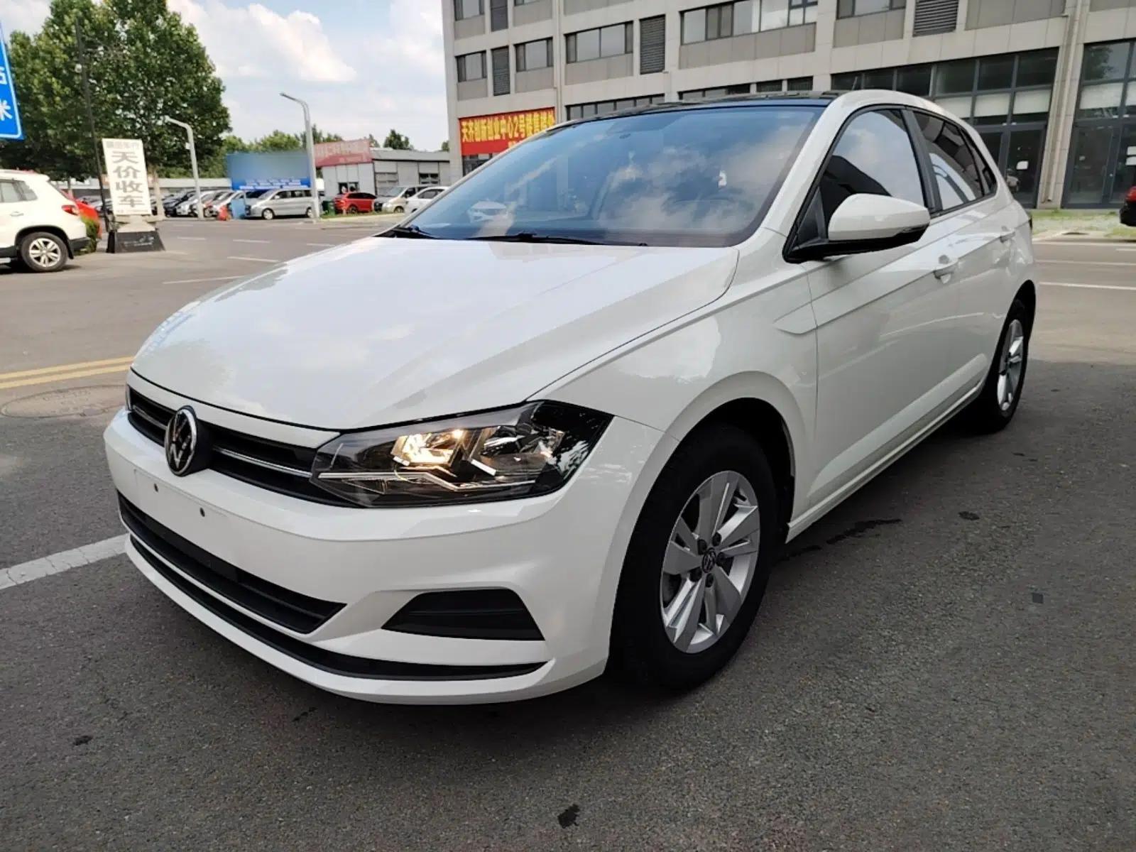 Volkswagen Polo 2021 Plus 1.5L Automatic Panoramic Enjoyment Edition — миниатюра 1