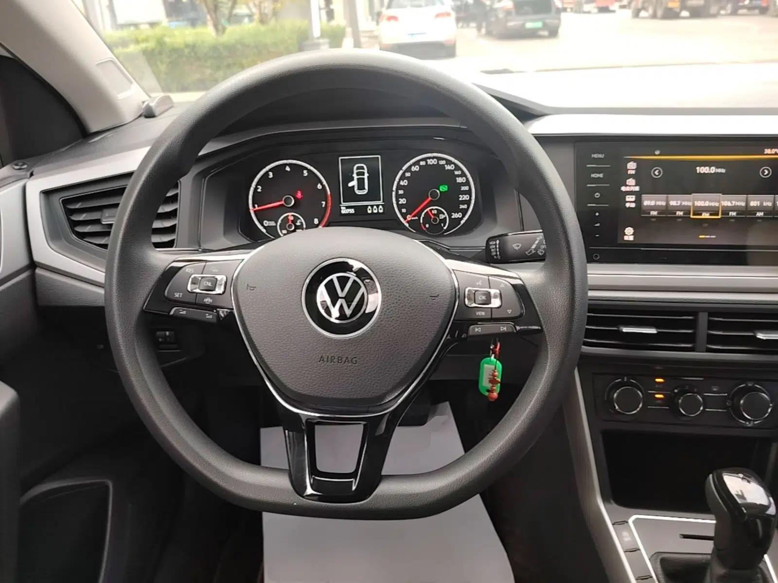 Volkswagen Polo 2021 Plus 1.5L Automatic Panoramic Enjoyment Edition — миниатюра 13