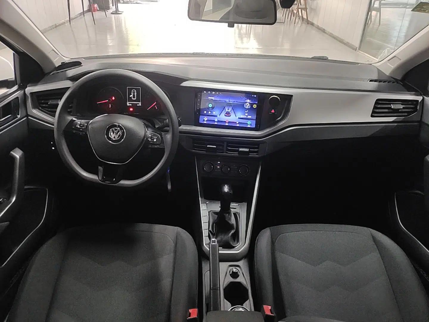 Volkswagen Polo 2019 Plus 1.5L Automatic Panoramic Enjoyment Edition — миниатюра 12