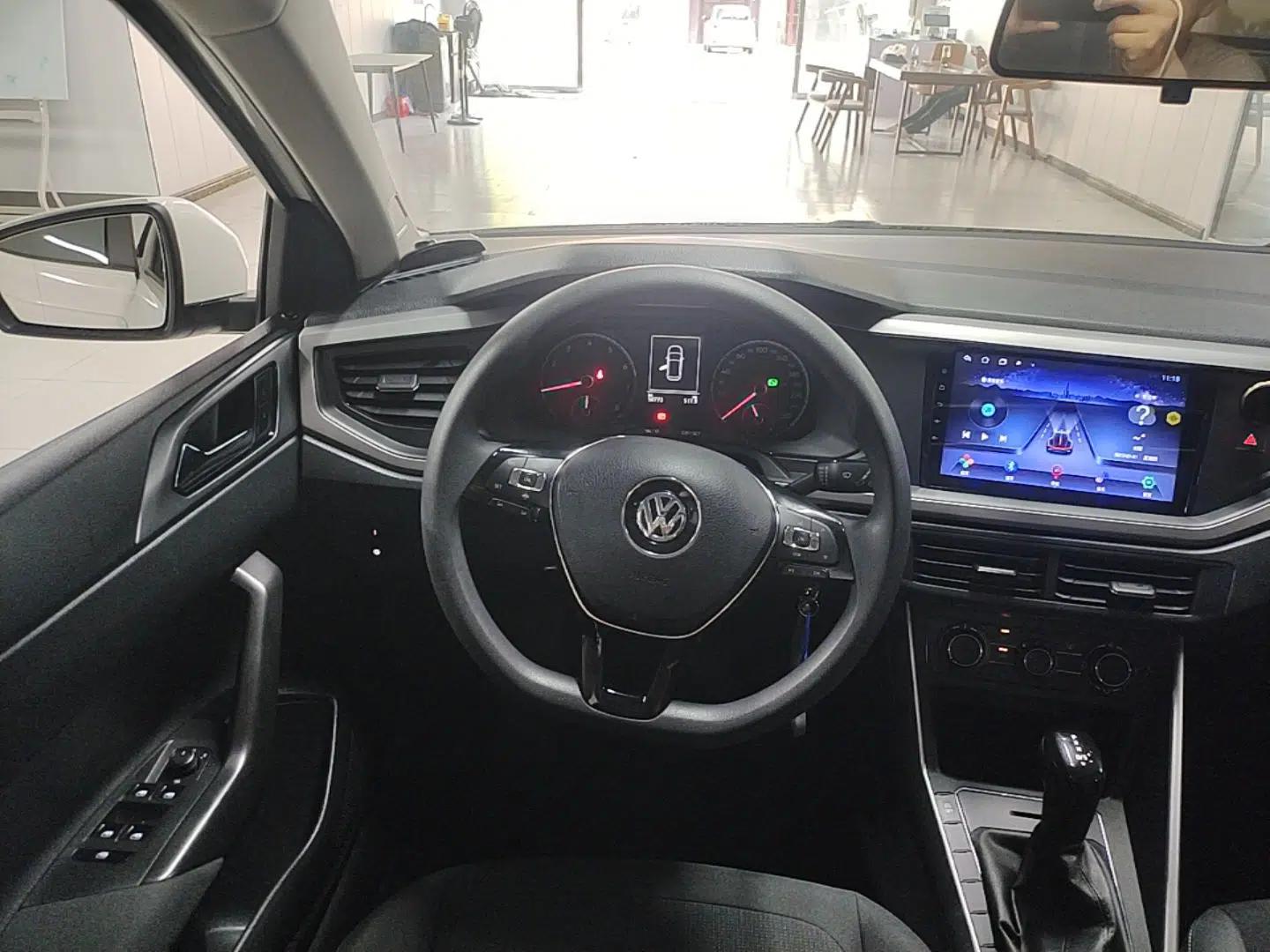 Volkswagen Polo 2019 Plus 1.5L Automatic Panoramic Enjoyment Edition — миниатюра 13