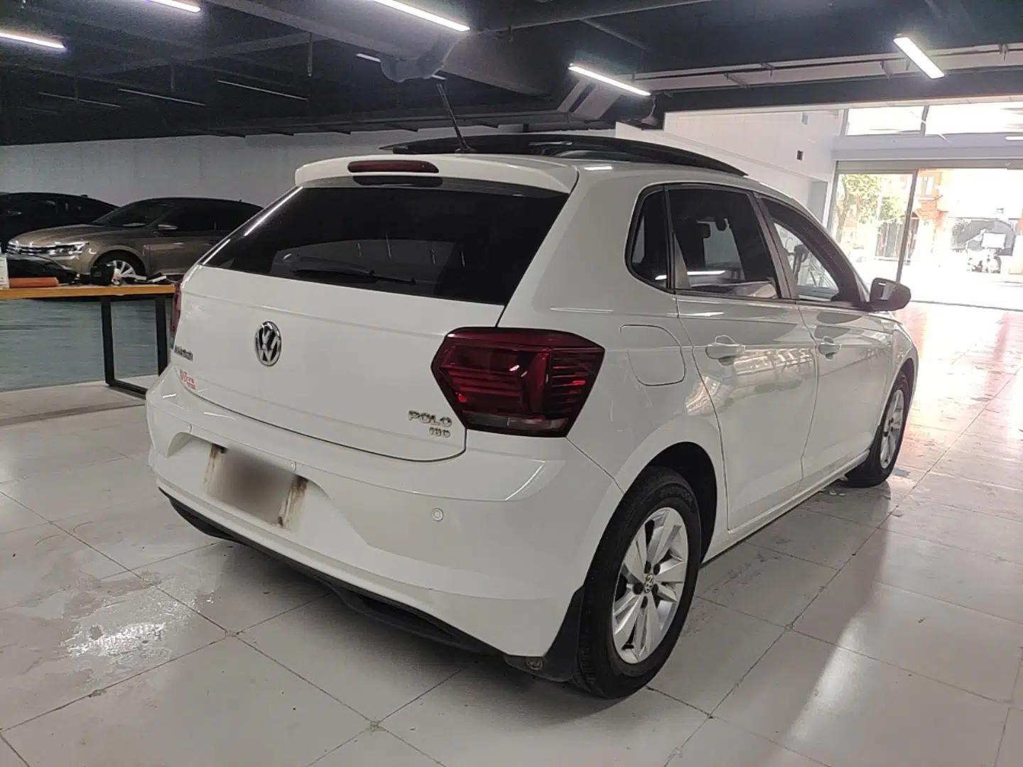 Volkswagen Polo 2019 Plus 1.5L Automatic Panoramic Enjoyment Edition — миниатюра 6