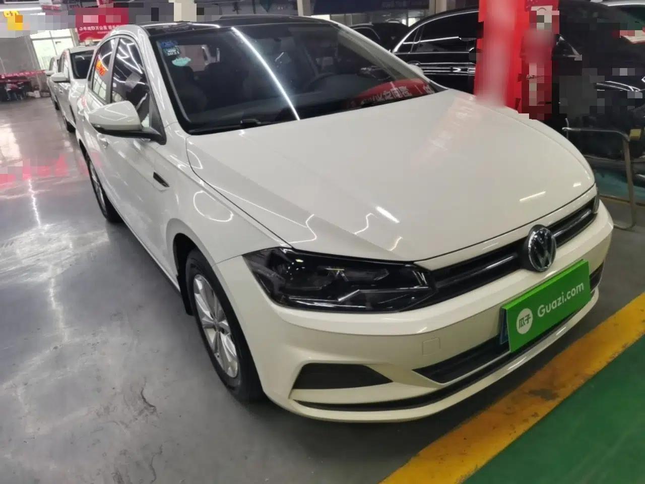 Volkswagen Polo 2019 Plus 1.5L Automatic Colorful Technology Edition — миниатюра 3