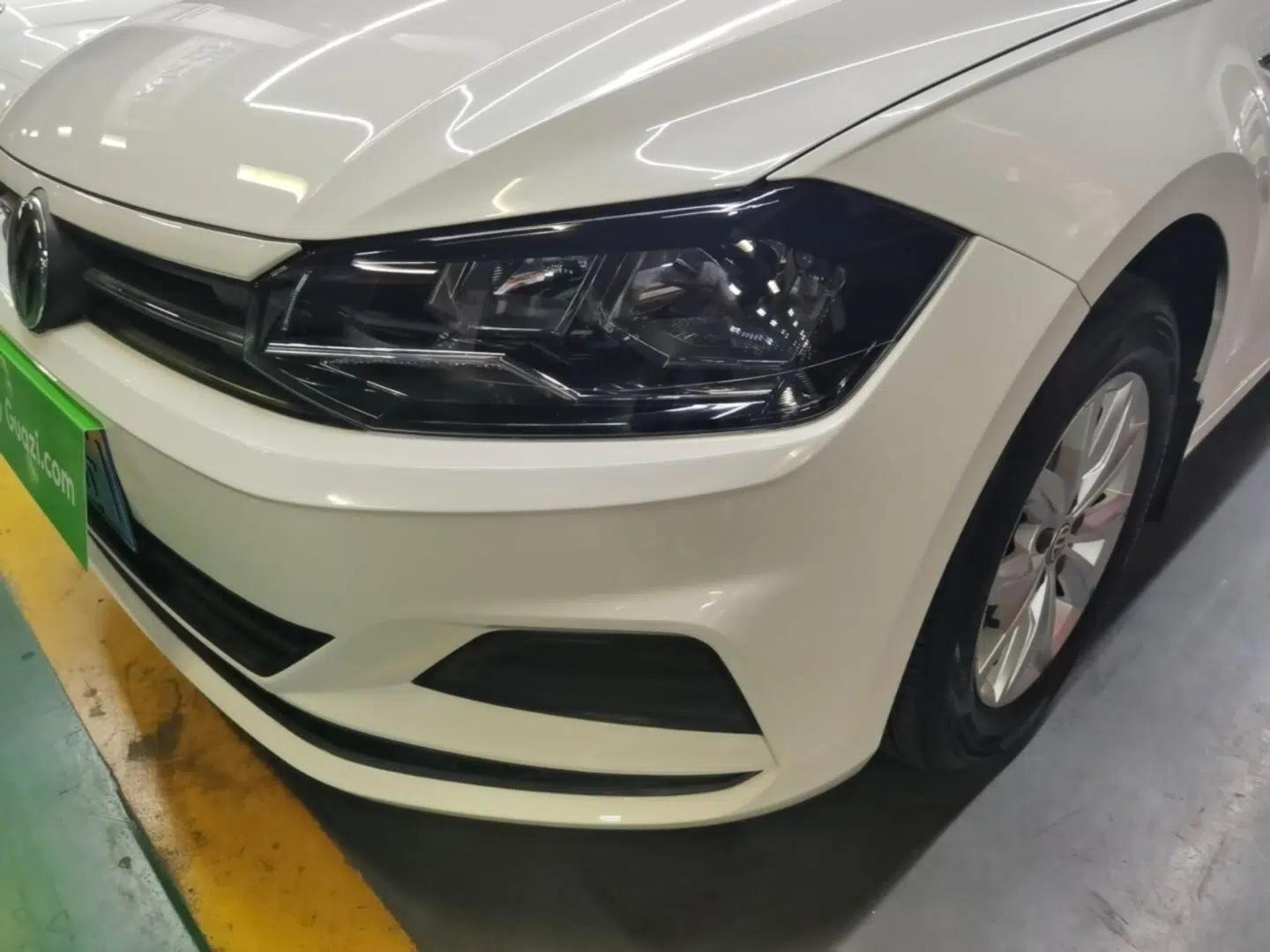 Volkswagen Polo 2019 Plus 1.5L Automatic Colorful Technology Edition — миниатюра 8