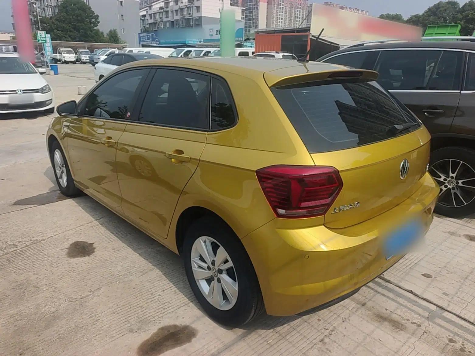 Volkswagen Polo 2019 Plus 1.5L Automatic Colorful Technology Edition — миниатюра 13