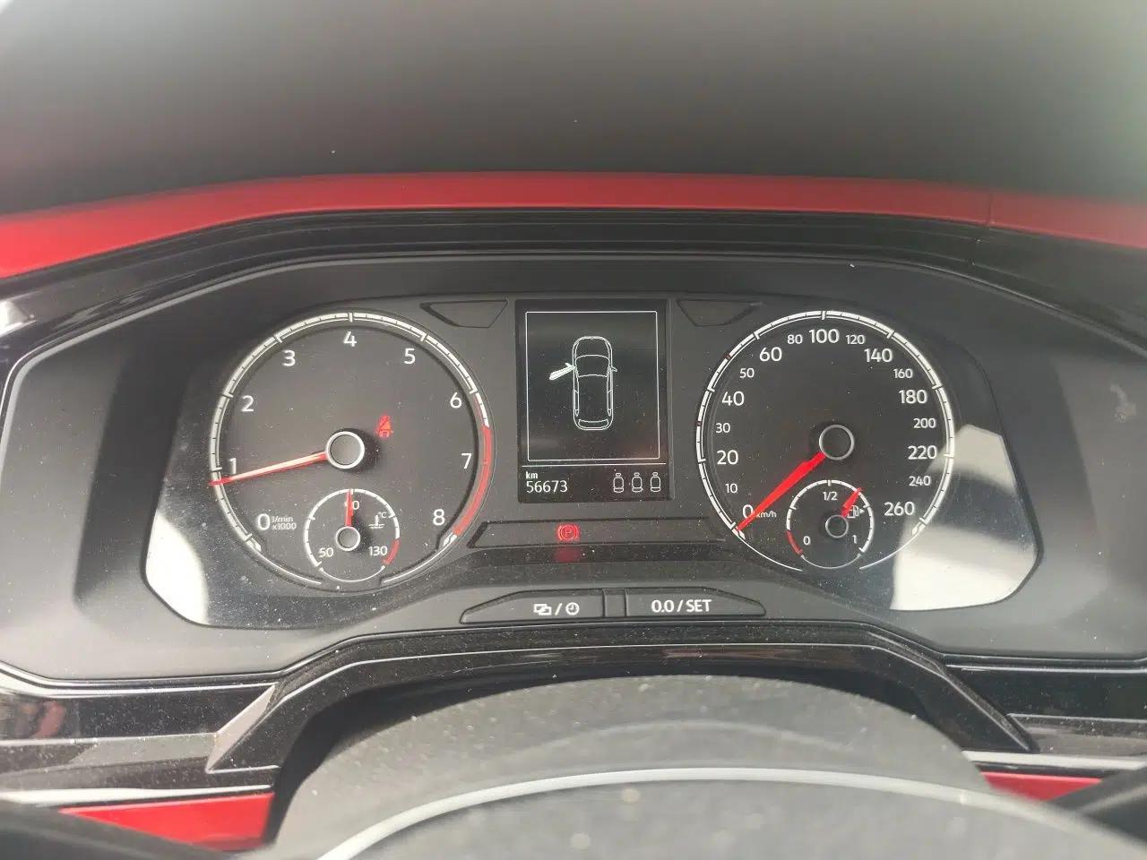 Volkswagen Polo 2019 Plus 1.5L Automatic Colorful Technology Edition — миниатюра 11