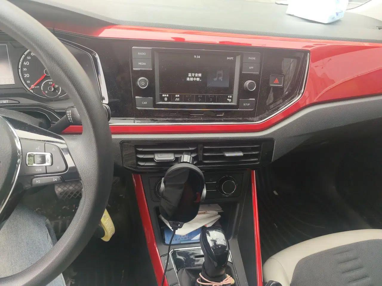 Volkswagen Polo 2019 Plus 1.5L Automatic Colorful Technology Edition — миниатюра 13