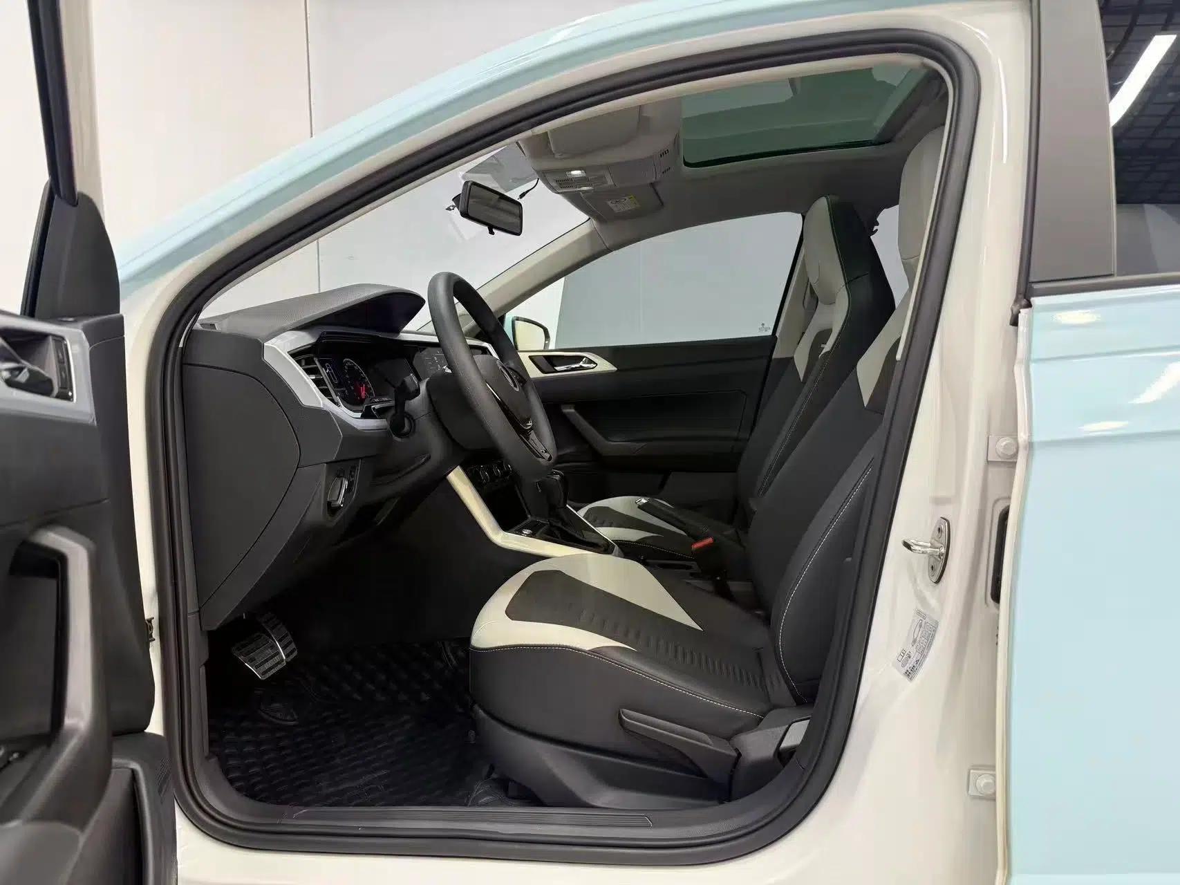 Volkswagen Polo 2021 Plus 1.5L Automatic Colorful Tech Edition — миниатюра 18