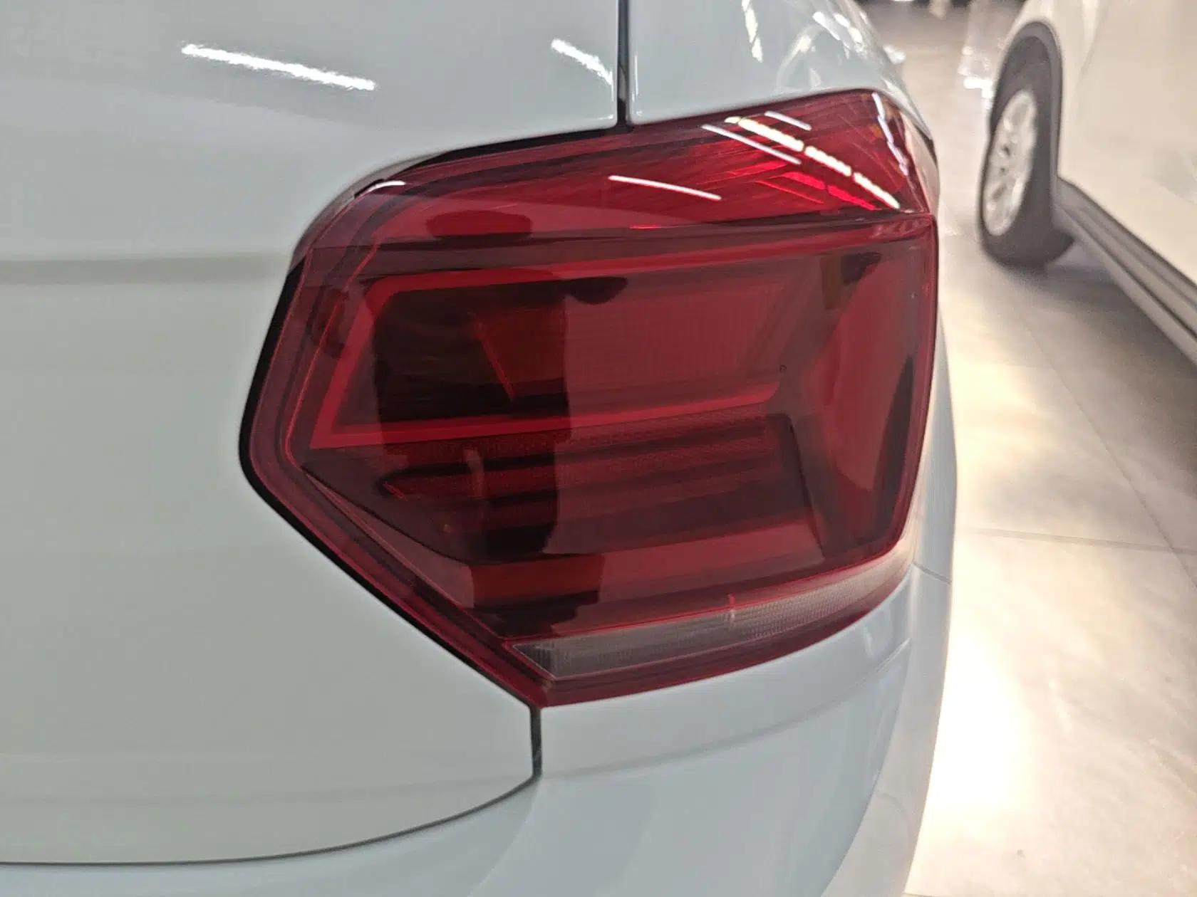 Volkswagen Polo 2021 Plus 1.5L Automatic Colorful Tech Edition — миниатюра 9