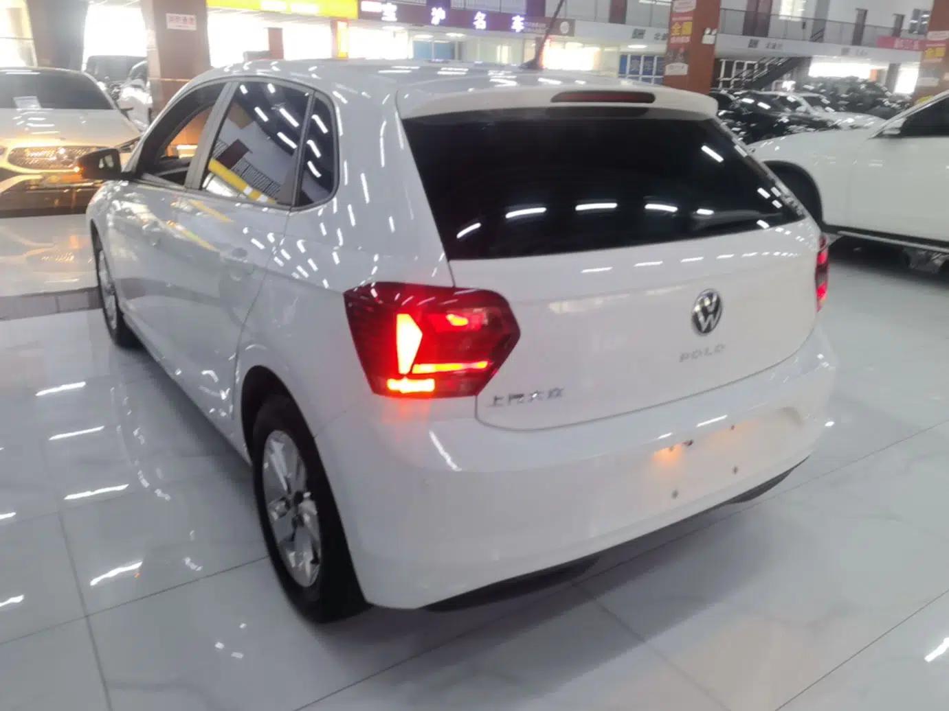 Volkswagen Polo 2023 Revised Plus 1.5L Automatic Panoramic Enjoyment Edition — миниатюра 4