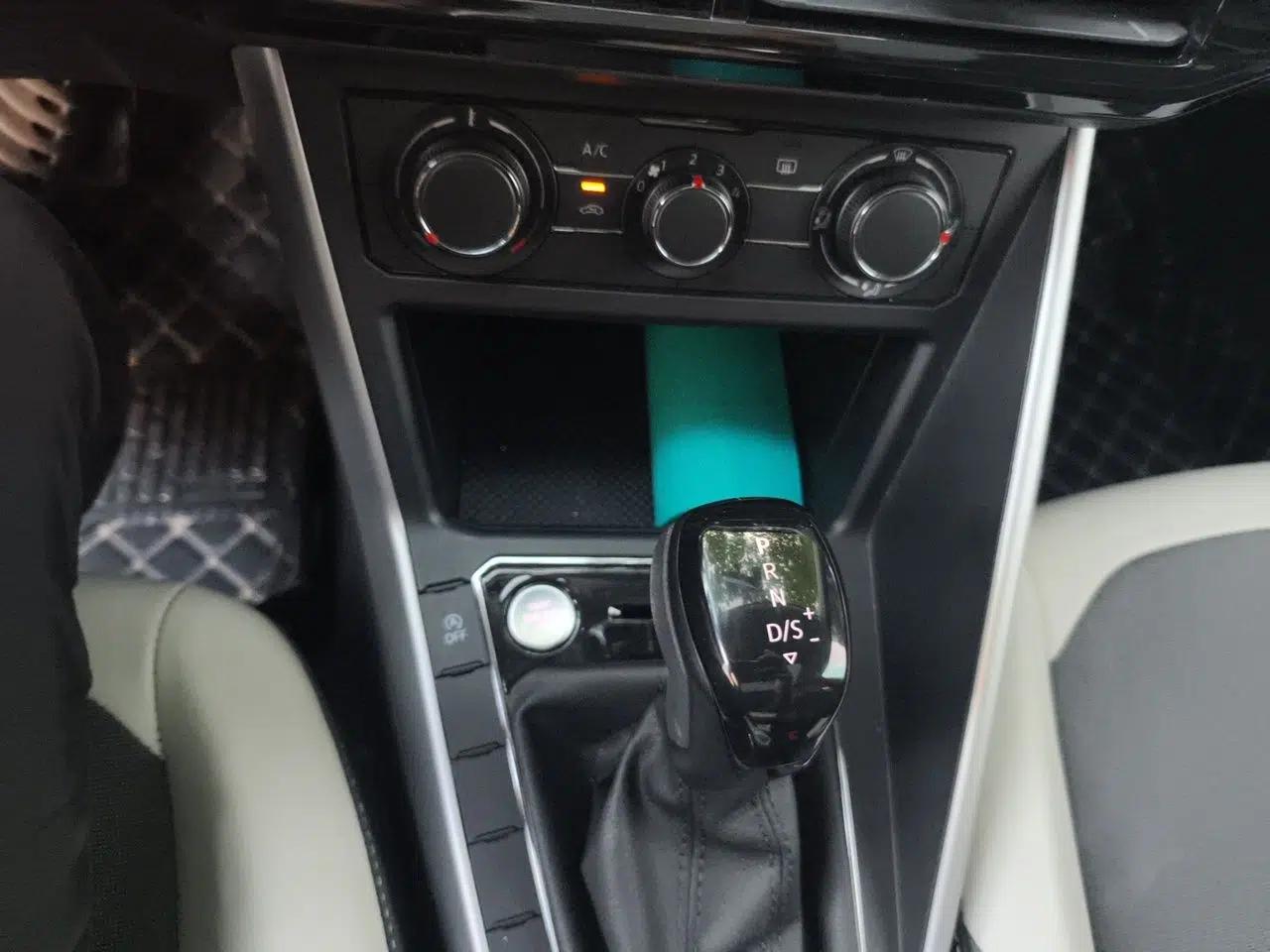 Volkswagen Polo 2023 Plus 1.5L Automatic Colorful Tech Edition — миниатюра 13