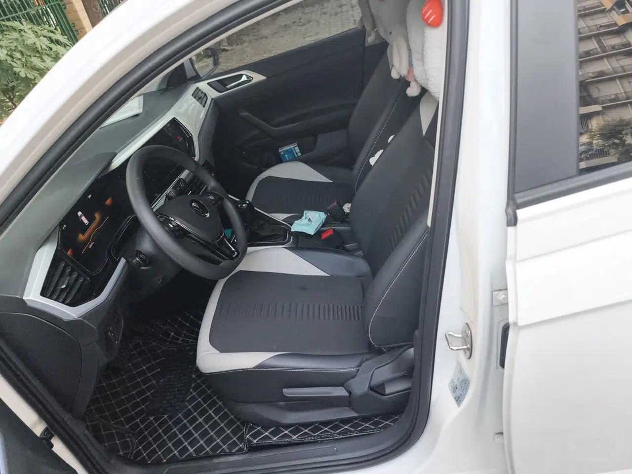 Volkswagen Polo 2023 Plus 1.5L Automatic Colorful Tech Edition — миниатюра 15