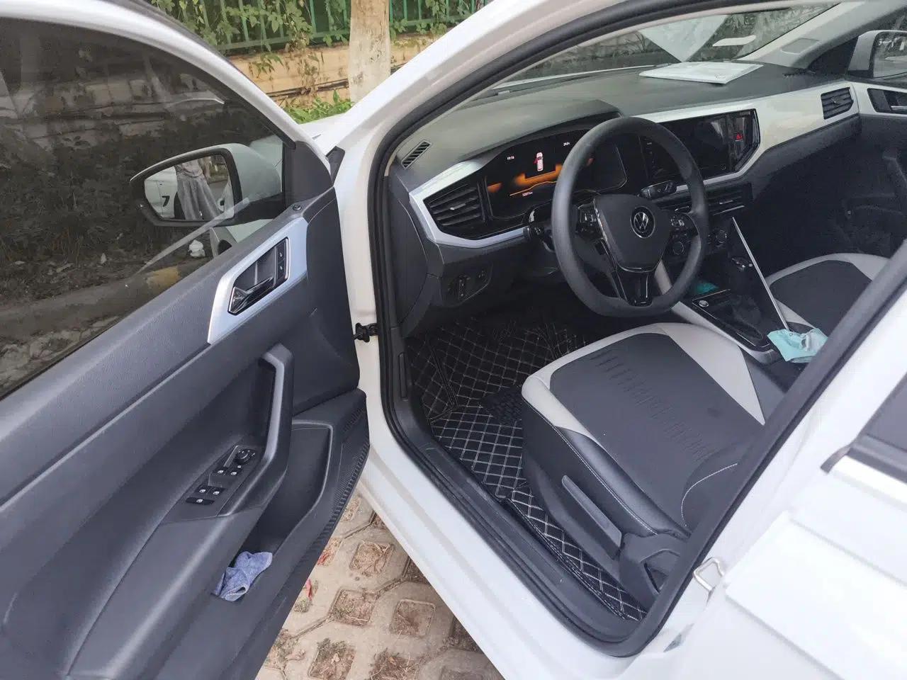 Volkswagen Polo 2023 Plus 1.5L Automatic Colorful Tech Edition — миниатюра 16