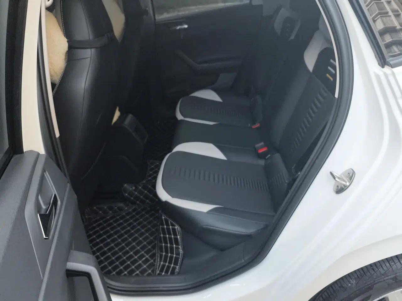 Volkswagen Polo 2023 Plus 1.5L Automatic Colorful Tech Edition — миниатюра 17