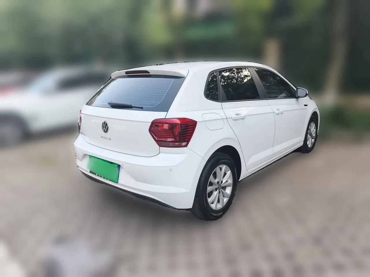 Volkswagen Polo 2023 Plus 1.5L Automatic Colorful Tech Edition — миниатюра 6