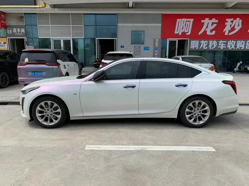 2021 Cadillac CT5 Facelift 28T Luxury — миниатюра 3