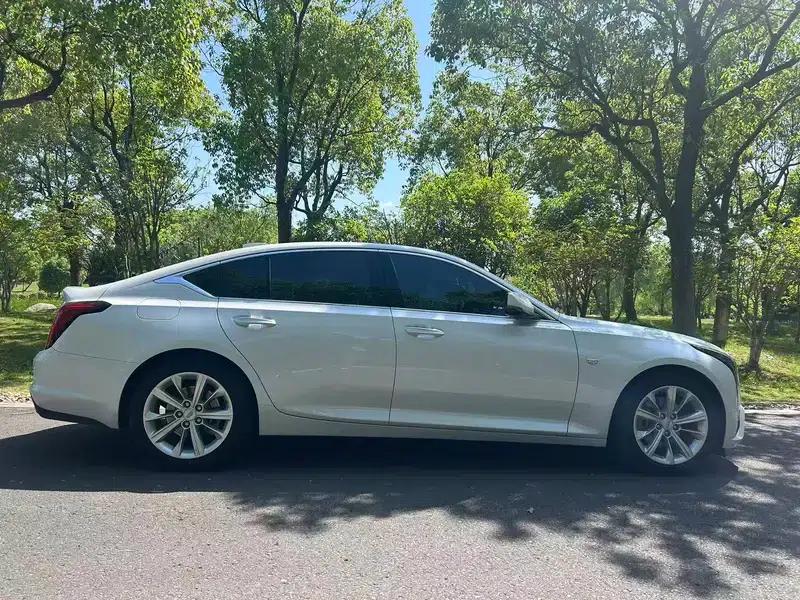 2024 Cadillac CT5 28T Luxury Pro — миниатюра 8