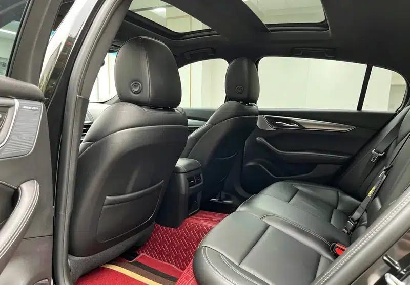 2022 Cadillac CT5 28T Luxury — миниатюра 12