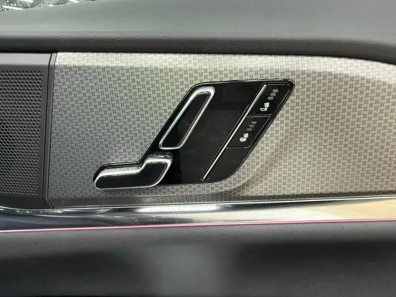 Cadillac XT5 2025 28T AWD Luxury — миниатюра 16