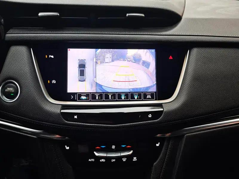 Cadillac XT5 2022 2.0T AWD Luxury — миниатюра 12