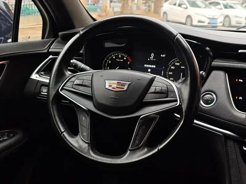 Cadillac XT5 2022 2.0T AWD Luxury — миниатюра 14