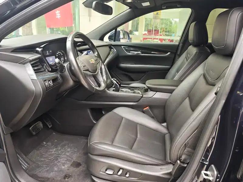 Cadillac XT5 2022 2.0T AWD Luxury — миниатюра 16